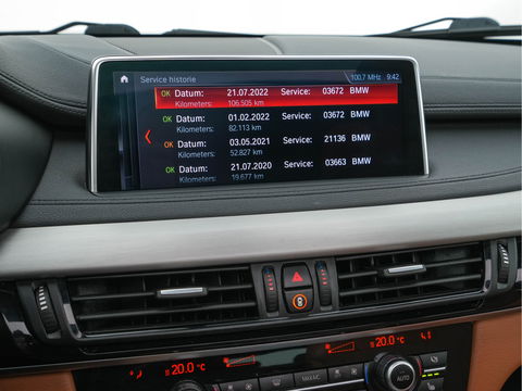 BMW X6 M50d M-Sportpack Aut. *PANO | LEATHER | FULL-LED | HARMAN/KARDON-SURROUND | MEMORY-PACK | TOPVIEW | HEAD-UP | NAVI-FULLMAP | SHIFT-PADDLES | CRUISE | HEATED-SPORTSEATS | 20''ALU*