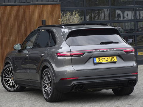 Porsche Cayenne 3.0 E-Hybrid 462PK / Platinum Edit. / 2022 / 360°