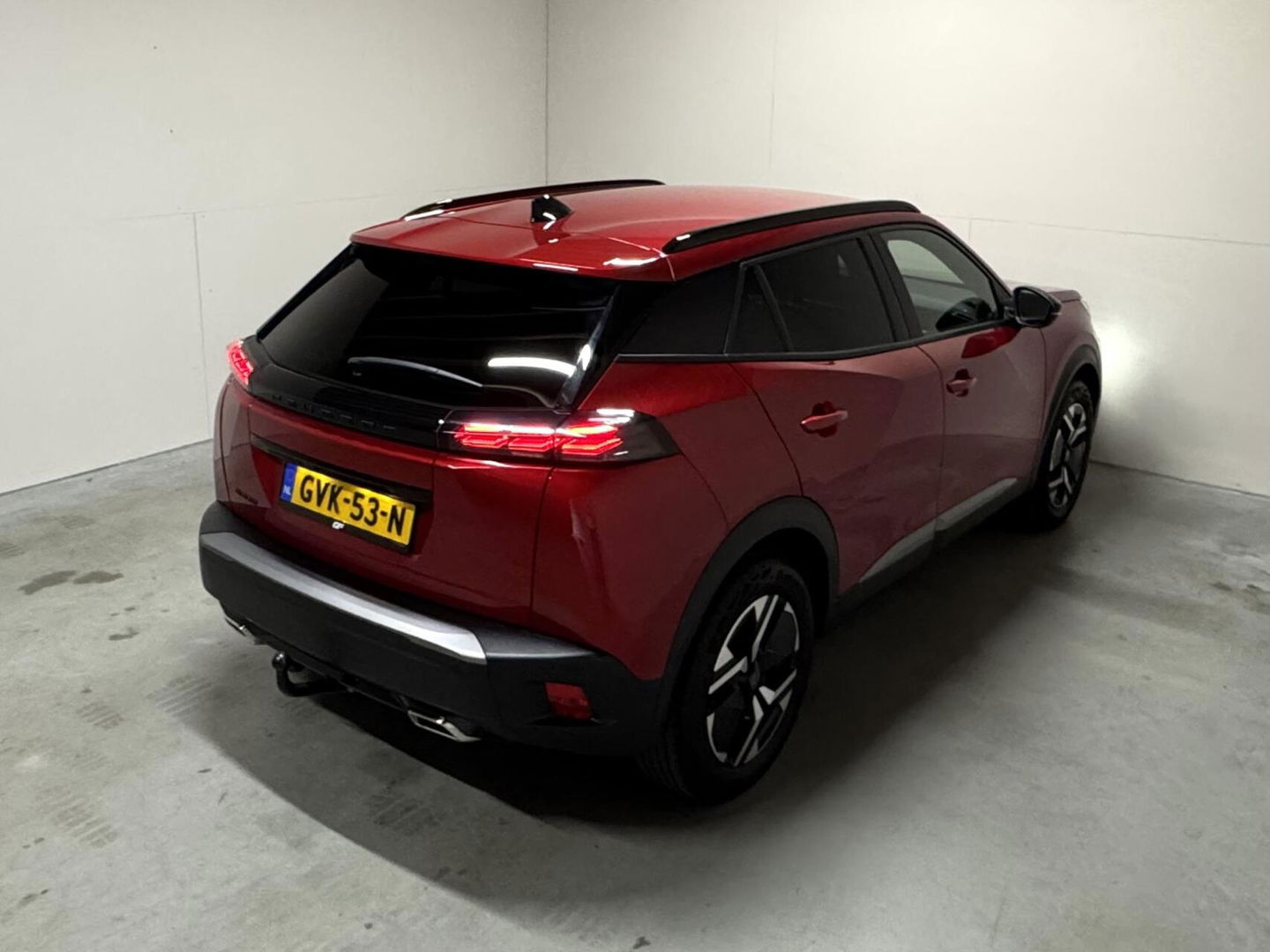 Peugeot 2008 1.2 PureTech 130 Allure 360° Carplay Cruise Trekh.