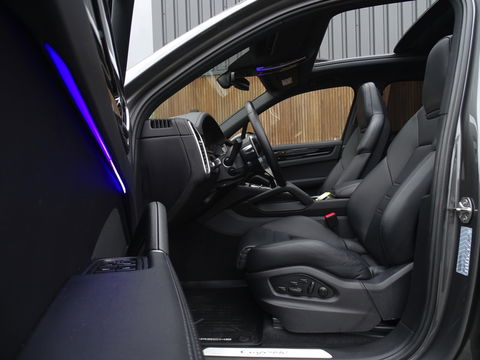 Porsche Cayenne 3.0 E-Hybrid 462PK / Platinum Edit. / 2022 / 360°