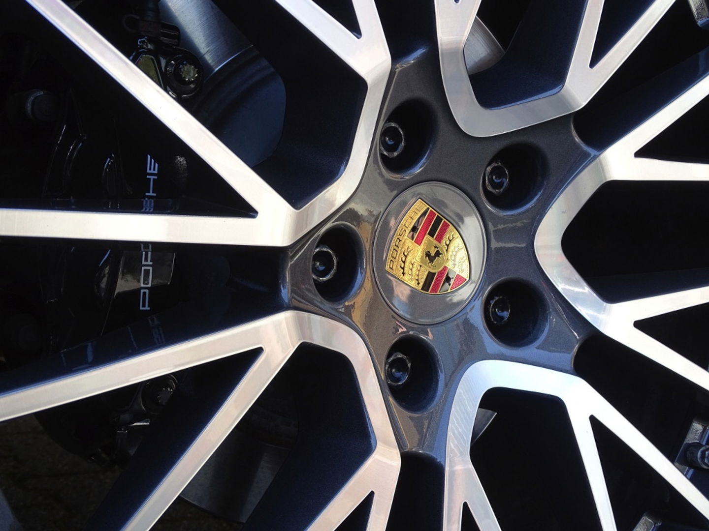 Porsche Cayenne 3.0 E-Hybrid 462PK / Platinum Edit. / 2022 / 360°