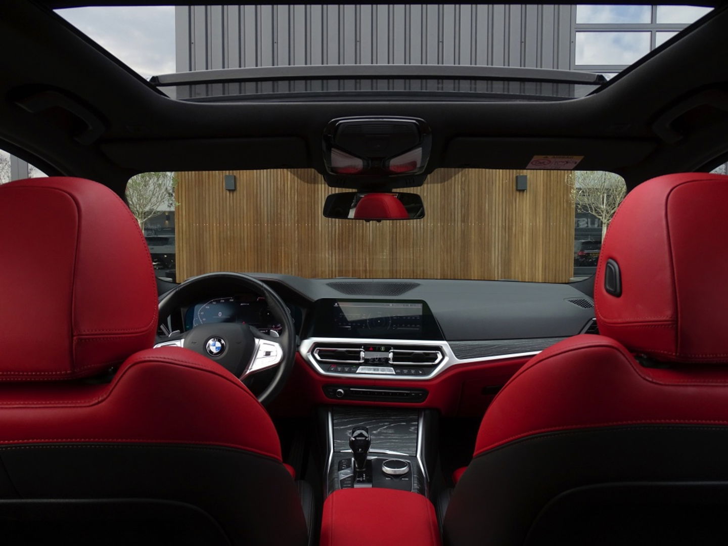 BMW 3-serie 330e 292PK / High Executive / Individual / Luxury Line