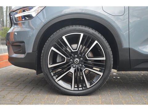 Volvo XC40 T5 Hybride Inscription | Panoramadak | 360° Camera | Harman/Kardon | Stoel + Stuur Verwarming | BLIS | VOC |
