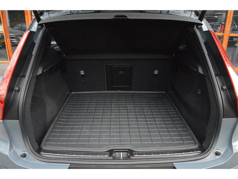 Volvo XC40 T5 Hybride Inscription | Panoramadak | 360° Camera | Harman/Kardon | Stoel + Stuur Verwarming | BLIS | VOC |