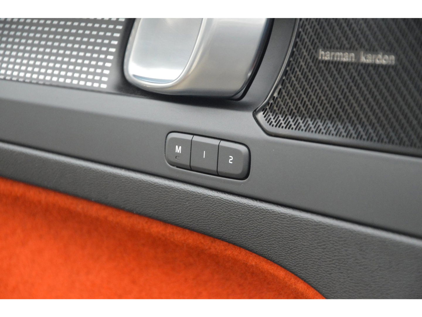 Volvo XC40 T5 Hybride Inscription | Panoramadak | 360° Camera | Harman/Kardon | Stoel + Stuur Verwarming | BLIS | VOC |