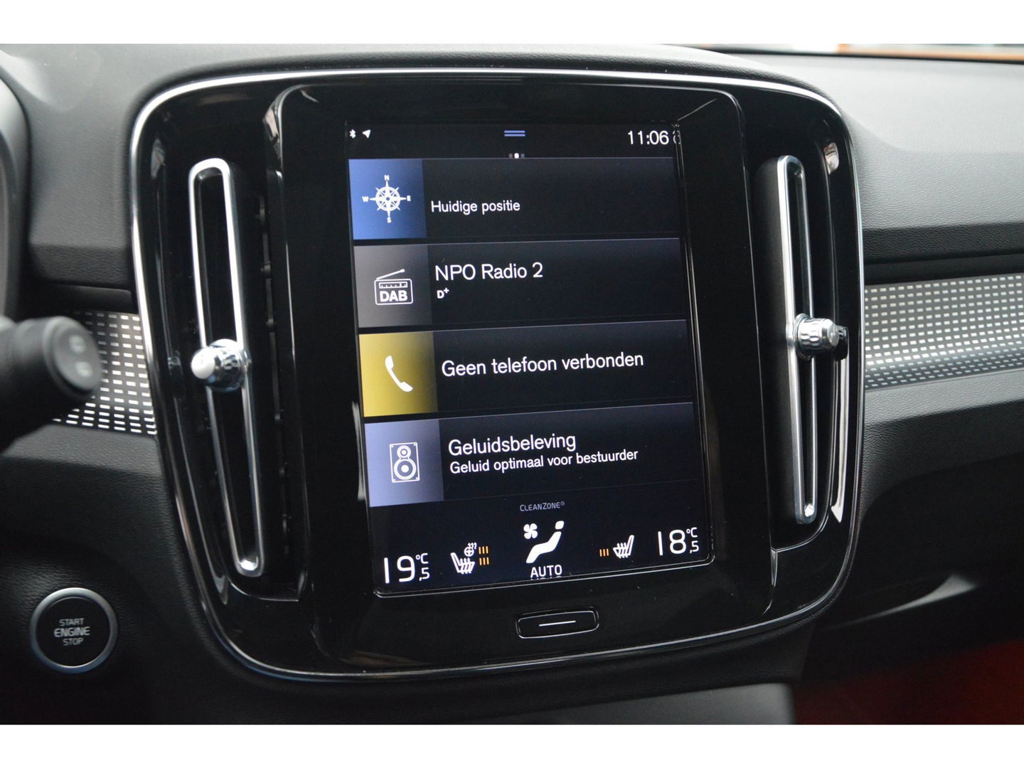 Volvo XC40 T5 Hybride Inscription | Panoramadak | 360° Camera | Harman/Kardon | Stoel + Stuur Verwarming | BLIS | VOC |