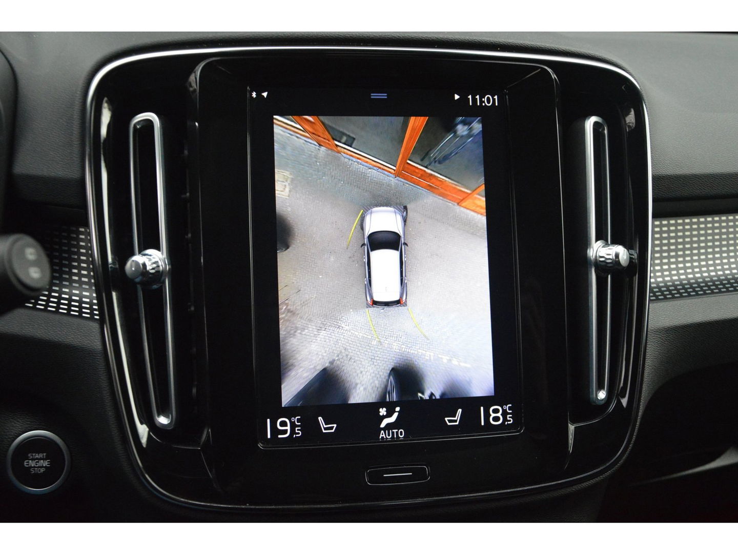 Volvo XC40 T5 Hybride Inscription | Panoramadak | 360° Camera | Harman/Kardon | Stoel + Stuur Verwarming | BLIS | VOC |