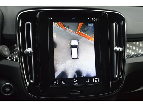 Volvo XC40 T5 Hybride Inscription | Panoramadak | 360° Camera | Harman/Kardon | Stoel + Stuur Verwarming | BLIS | VOC |