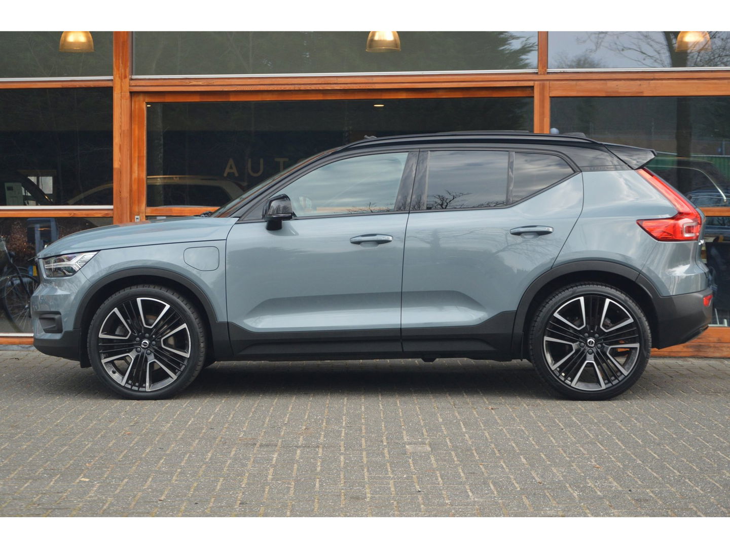Volvo XC40 T5 Hybride Inscription | Panoramadak | 360° Camera | Harman/Kardon | Stoel + Stuur Verwarming | BLIS | VOC |