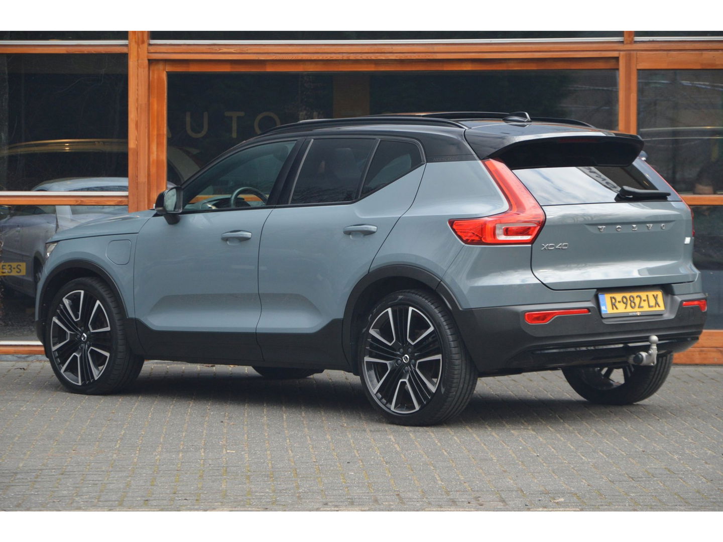 Volvo XC40 T5 Hybride Inscription | Panoramadak | 360° Camera | Harman/Kardon | Stoel + Stuur Verwarming | BLIS | VOC |
