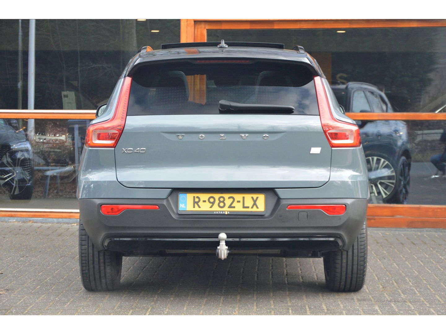 Volvo XC40 T5 Hybride Inscription | Panoramadak | 360° Camera | Harman/Kardon | Stoel + Stuur Verwarming | BLIS | VOC |