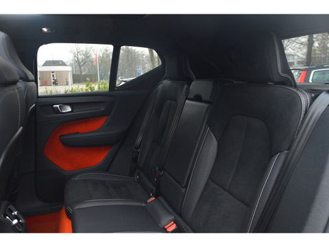 Volvo XC40 T5 Hybride Inscription | Panoramadak | 360° Camera | Harman/Kardon | Stoel + Stuur Verwarming | BLIS | VOC |