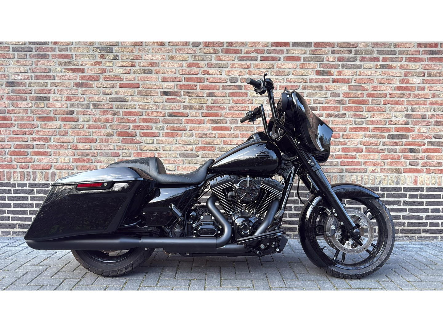 Harley Davidson 103 FLHX Street Glide Streetglide CVO Blackout