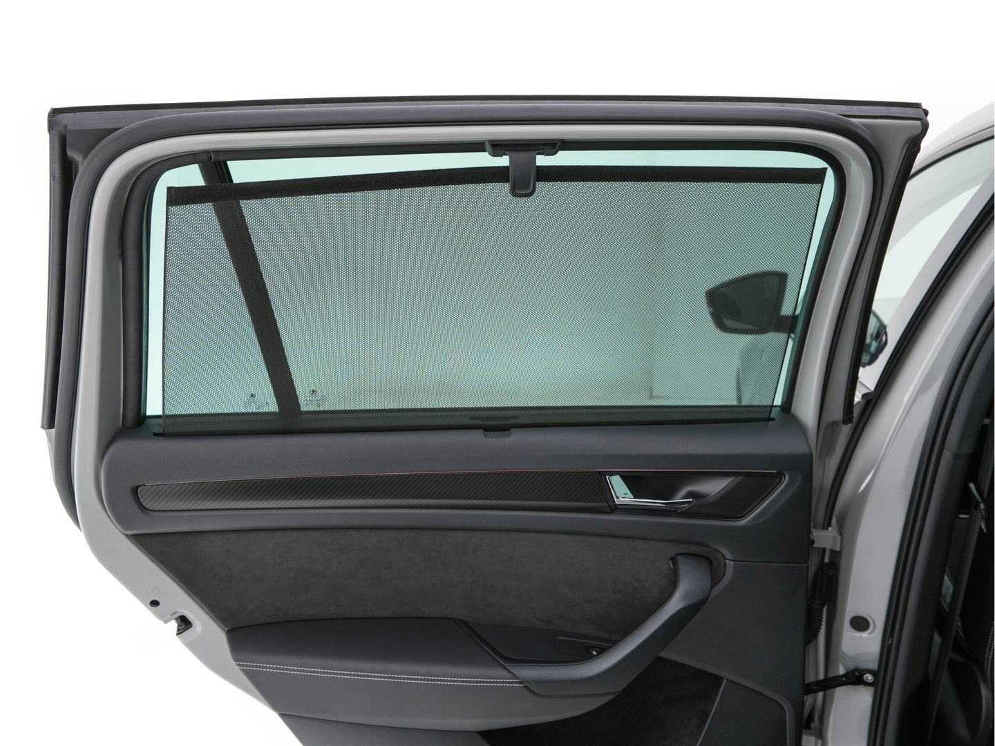 Škoda Kodiaq 1.5 TSI Sportline Business (INCL-BTW) Aut. *PANO | LEATHER-MICROFIBRE | FULL-LED | MEMORY-PACK | DIGI-COCKPIT | NAVI-FULLMAP | CAMERA | DAB+ | AMBIENT-LIGHT | KEYLESS | DAB+ | CARPLAY | PRIVACY-GLASS | 20"ALU*