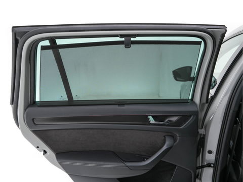 Škoda Kodiaq 1.5 TSI Sportline Business (INCL-BTW) Aut. *PANO | LEATHER-MICROFIBRE | FULL-LED | MEMORY-PACK | DIGI-COCKPIT | NAVI-FULLMAP | CAMERA | DAB+ | AMBIENT-LIGHT | KEYLESS | DAB+ | CARPLAY | PRIVACY-GLASS | 20"ALU*