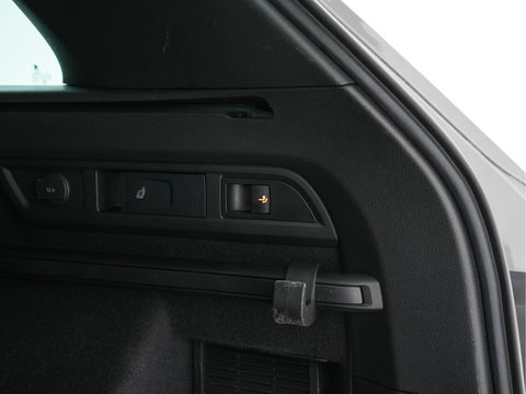 Škoda Kodiaq 1.5 TSI Sportline Business (INCL-BTW) Aut. *PANO | LEATHER-MICROFIBRE | FULL-LED | MEMORY-PACK | DIGI-COCKPIT | NAVI-FULLMAP | CAMERA | DAB+ | AMBIENT-LIGHT | KEYLESS | DAB+ | CARPLAY | PRIVACY-GLASS | 20"ALU*