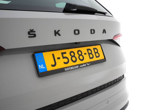 Škoda Kodiaq 1.5 TSI Sportline Business (INCL-BTW) Aut. *PANO | LEATHER-MICROFIBRE | FULL-LED | MEMORY-PACK | DIGI-COCKPIT | NAVI-FULLMAP | CAMERA | DAB+ | AMBIENT-LIGHT | KEYLESS | DAB+ | CARPLAY | PRIVACY-GLASS | 20"ALU*