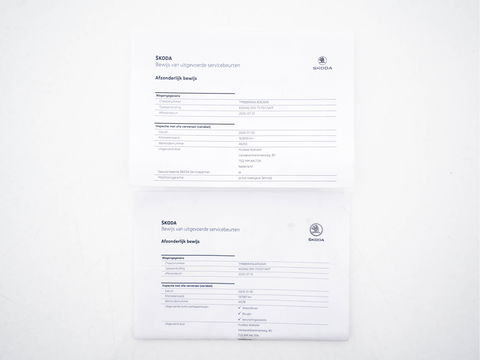 Škoda Kodiaq 1.5 TSI Sportline Business (INCL-BTW) Aut. *PANO | LEATHER-MICROFIBRE | FULL-LED | MEMORY-PACK | DIGI-COCKPIT | NAVI-FULLMAP | CAMERA | DAB+ | AMBIENT-LIGHT | KEYLESS | DAB+ | CARPLAY | PRIVACY-GLASS | 20"ALU*