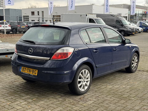 Opel Astra 1.4 Cosmo | Handel / Export | Automaat Schakelt Niet |