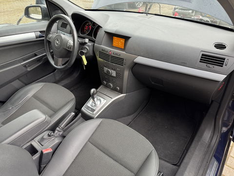 Opel Astra 1.4 Cosmo | Handel / Export | Automaat Schakelt Niet |