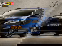 Škoda Octavia - 2.0 TSI VRS 230Pk (APPLE CARPLAY, GROOT NAVI, KUIPSTOELEN, STOELVERWARMING, CAMERA, ADAPTIVE CRUISE, TREKHAAK, GETINT GLAS, KEYLESS, ALCANTARA, NIEUWSTAAT)