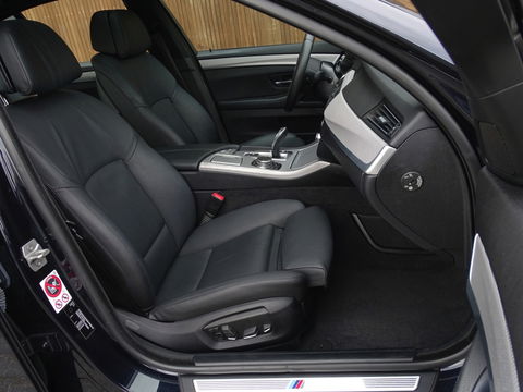 BMW 5 Serie 520i 184PK / M-sport / I-drive / LCI *NAP*