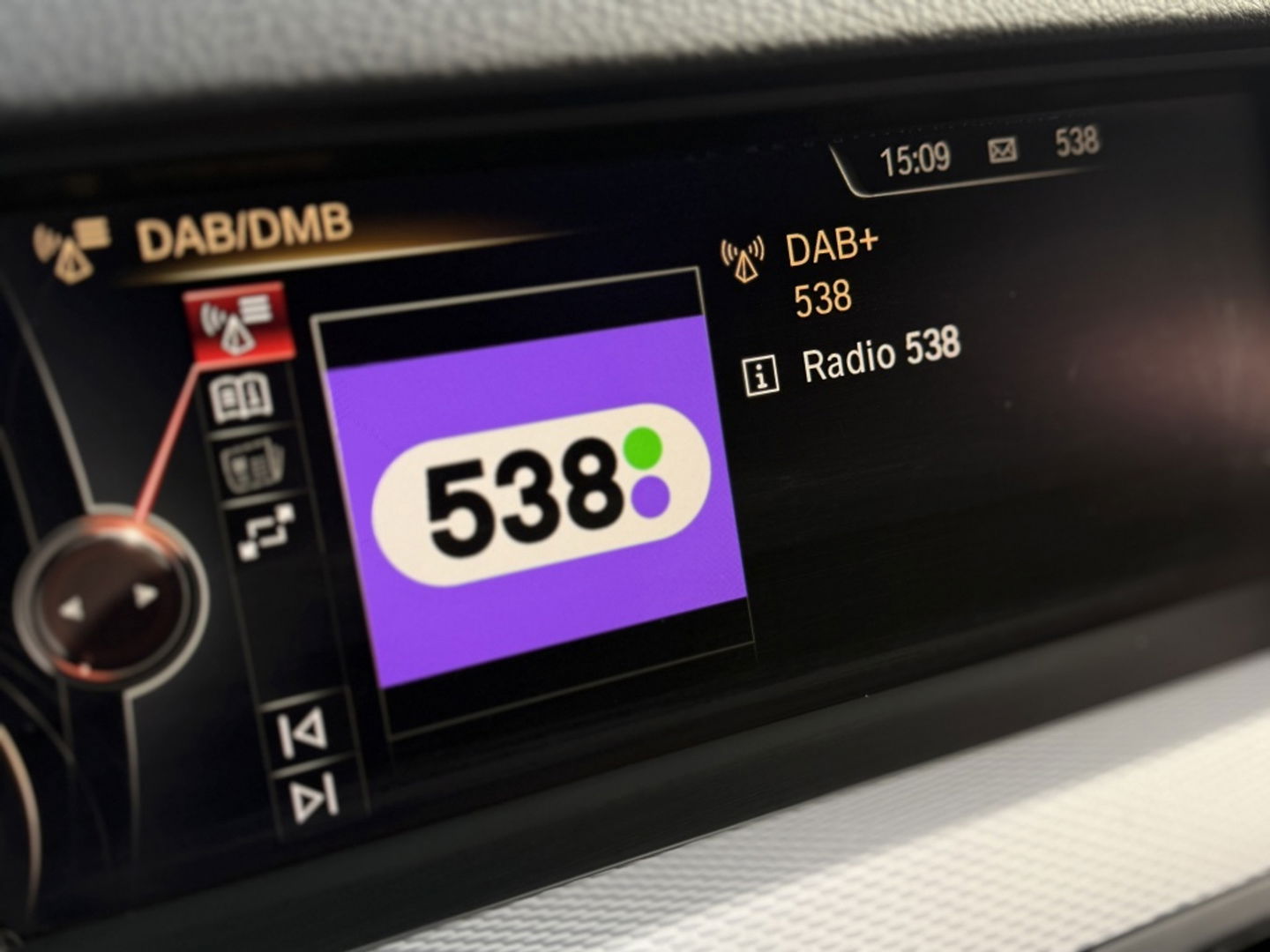 BMW 5 Serie 520i 184PK / M-sport / I-drive / LCI *NAP*