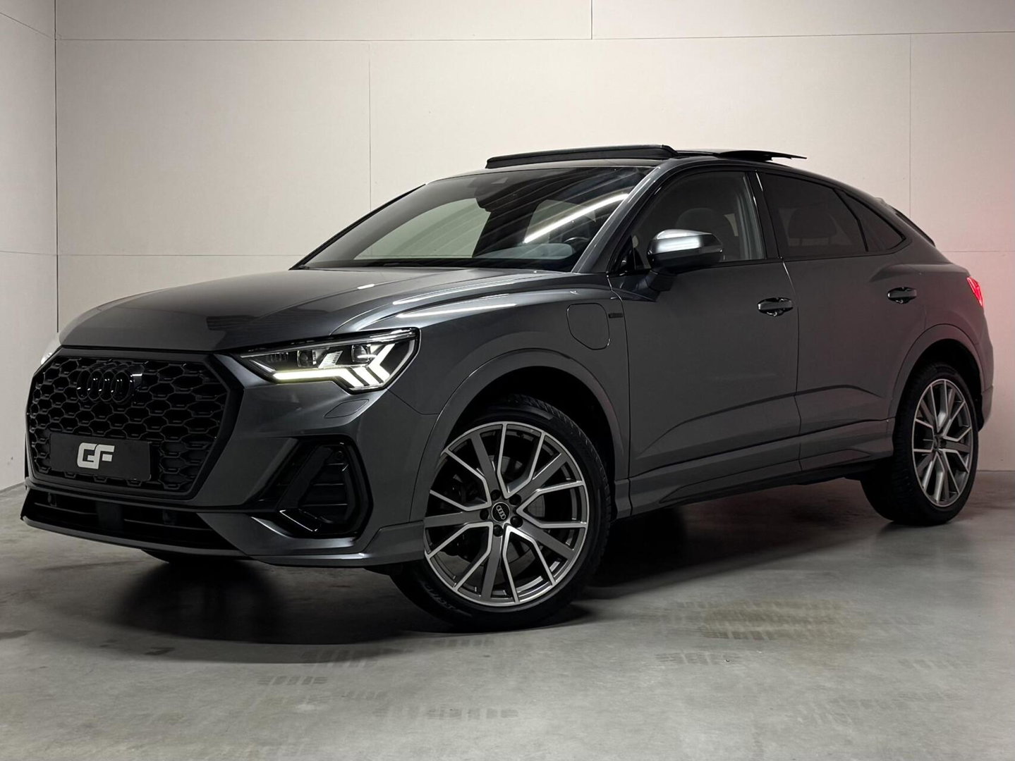 Audi Q3 Sportback 45 TFSIe Black Edition S-line Pano Sonos Memory ACC