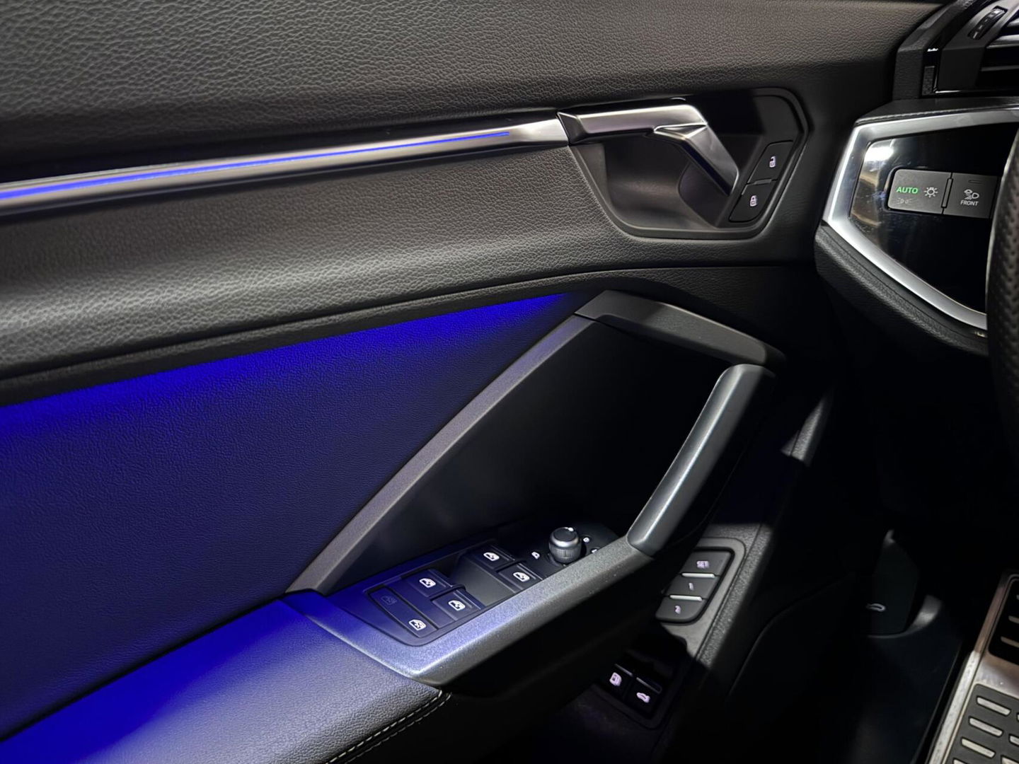 Audi Q3 Sportback 45 TFSIe Black Edition S-line Pano Sonos Memory ACC