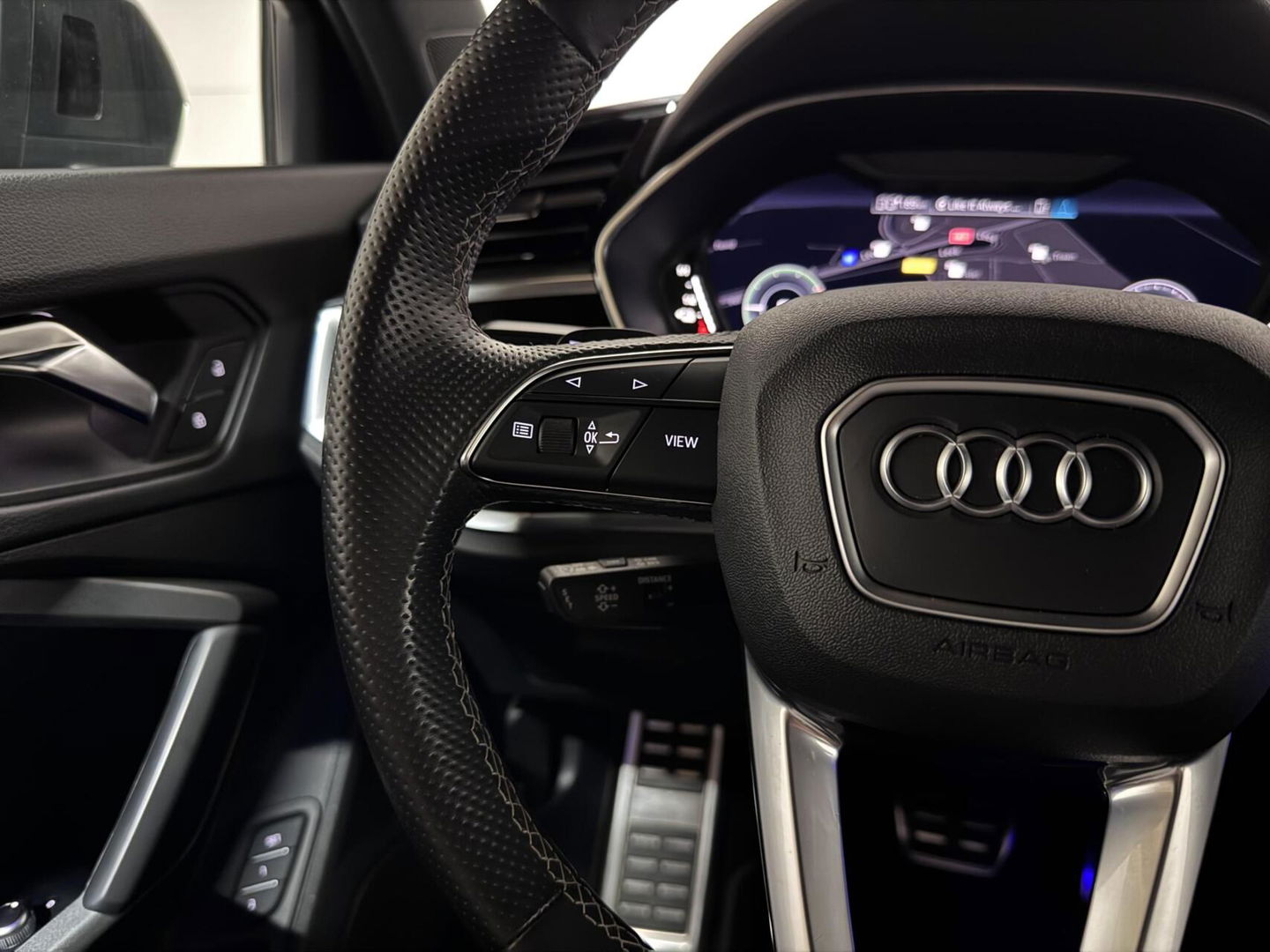 Audi Q3 Sportback 45 TFSIe Black Edition S-line Pano Sonos Memory ACC