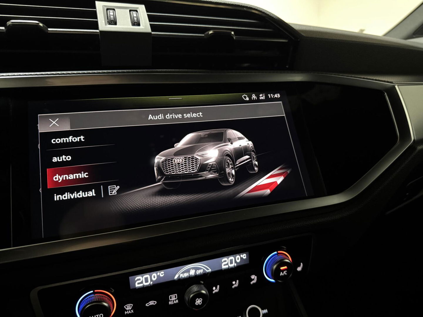 Audi Q3 Sportback 45 TFSIe Black Edition S-line Pano Sonos Memory ACC