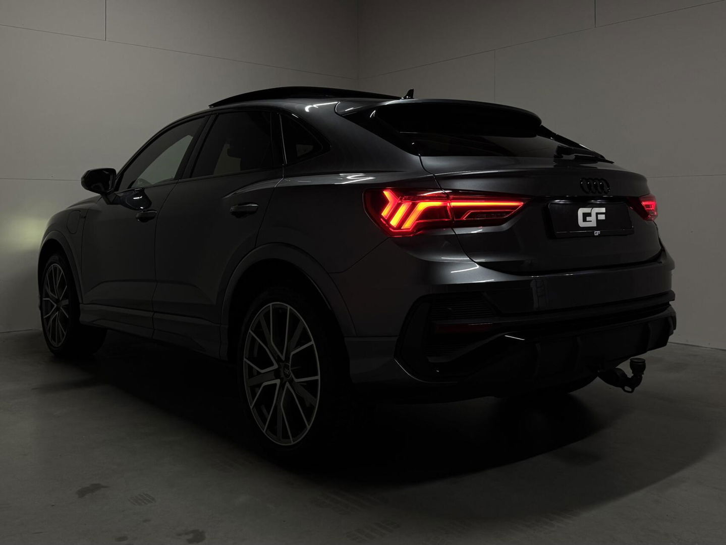 Audi Q3 Sportback 45 TFSIe Black Edition S-line Pano Sonos Memory ACC