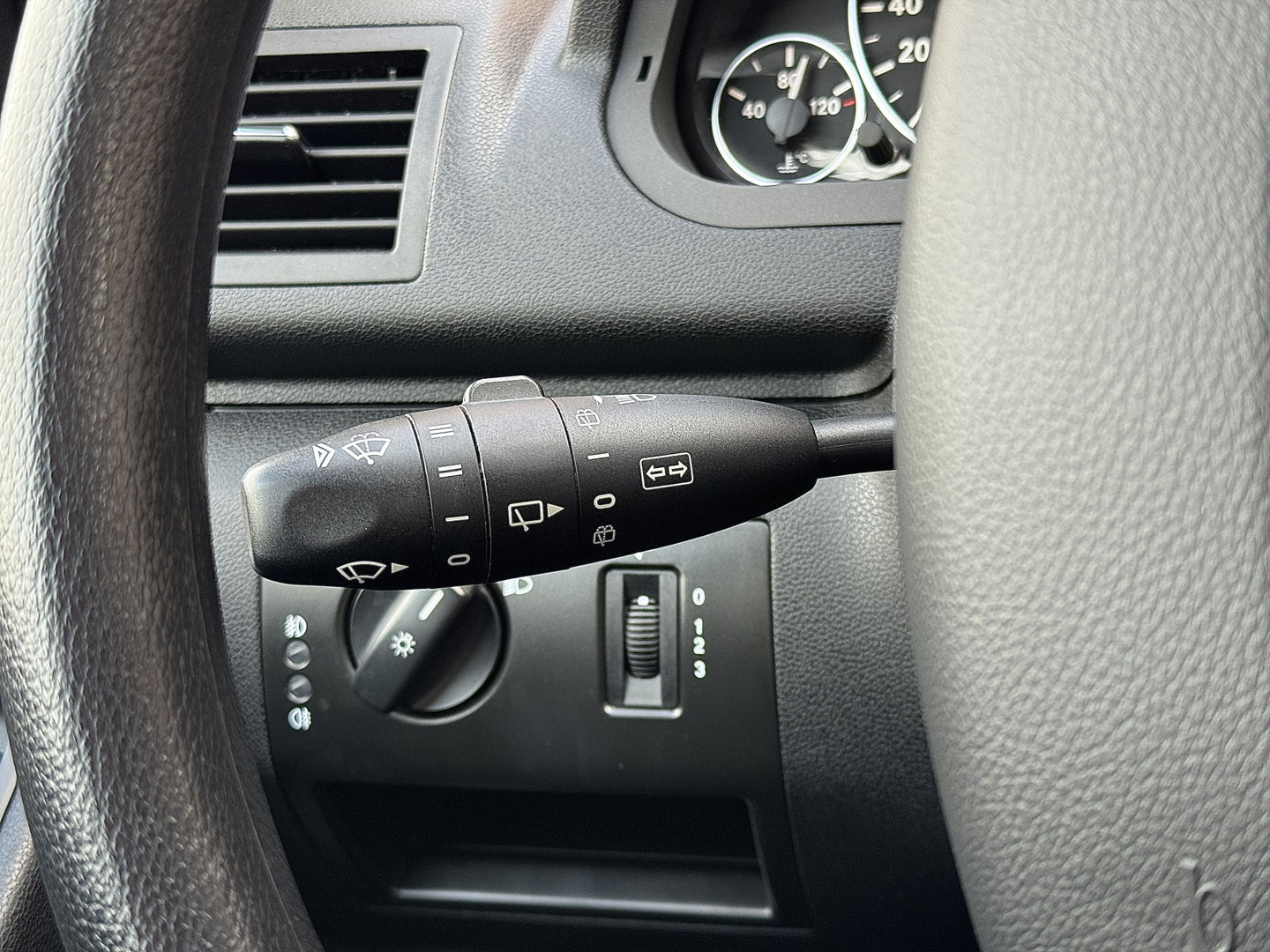 Mercedes-Benz A-Klasse 160 BlueEFF Business Class | Unieke Kilometerstand! | Origineel Nederlands | Bluetooth | Airconditioning | Multifunctioneel Stuurwiel | Automatische Verlichting | Elektrische Spiegels |