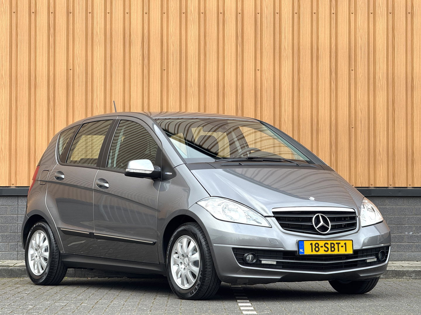 Mercedes-Benz A-Klasse 160 BlueEFF Business Class | Unieke Kilometerstand! | Origineel Nederlands | Bluetooth | Airconditioning | Multifunctioneel Stuurwiel | Automatische Verlichting | Elektrische Spiegels |