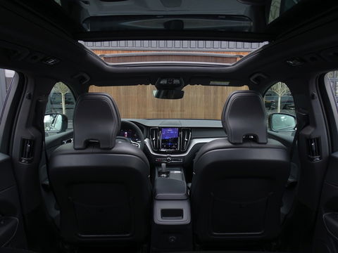 Volvo XC60 T6 Recharge 350PK automaat / R-Design / LED