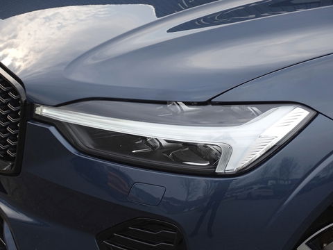 Volvo XC60 T6 Recharge 350PK automaat / R-Design / LED