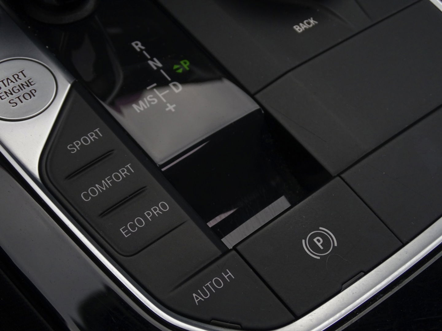 BMW 1-serie 118i High Executive / M-Sport/ M-Perfomance/ Pano / 140pk