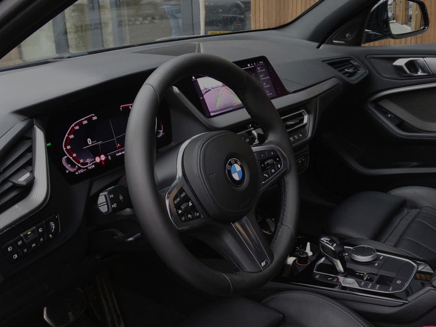 BMW 1-serie 118i High Executive / M-Sport/ M-Perfomance/ Pano / 140pk