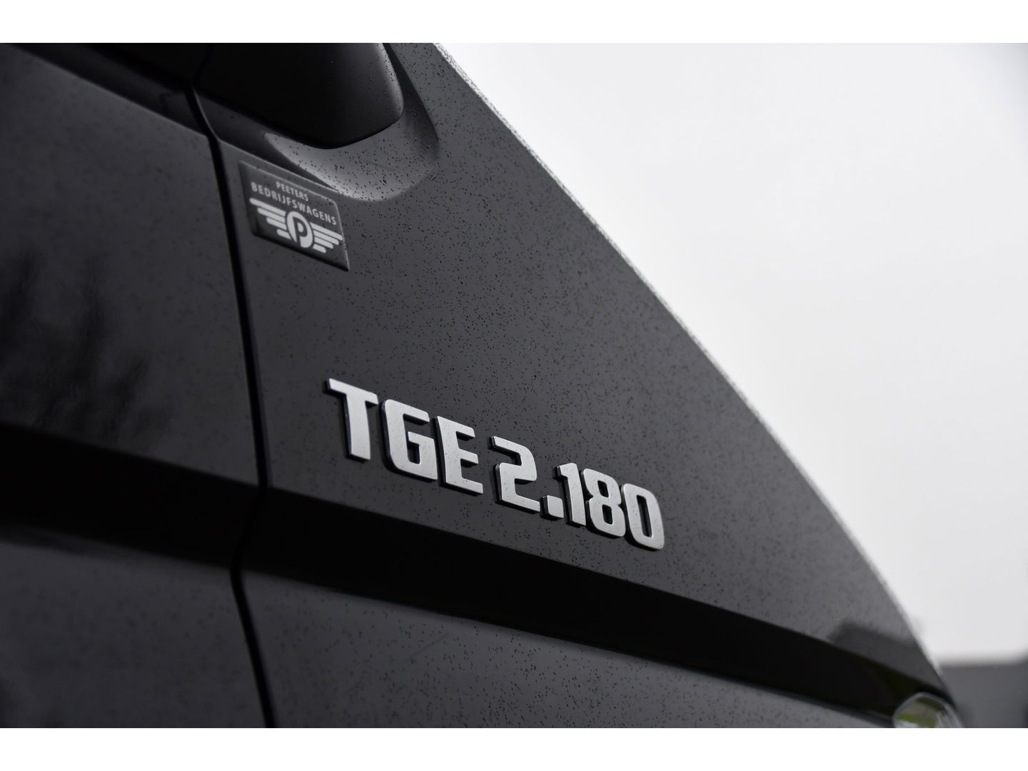 MAN TGE 30 2.0 L3H2 Black Edition Camera, Cruise, Carplay, LED, Automaat, 177pk, Trekhaak, Geveerde stoel, Sensoren, Uniek!