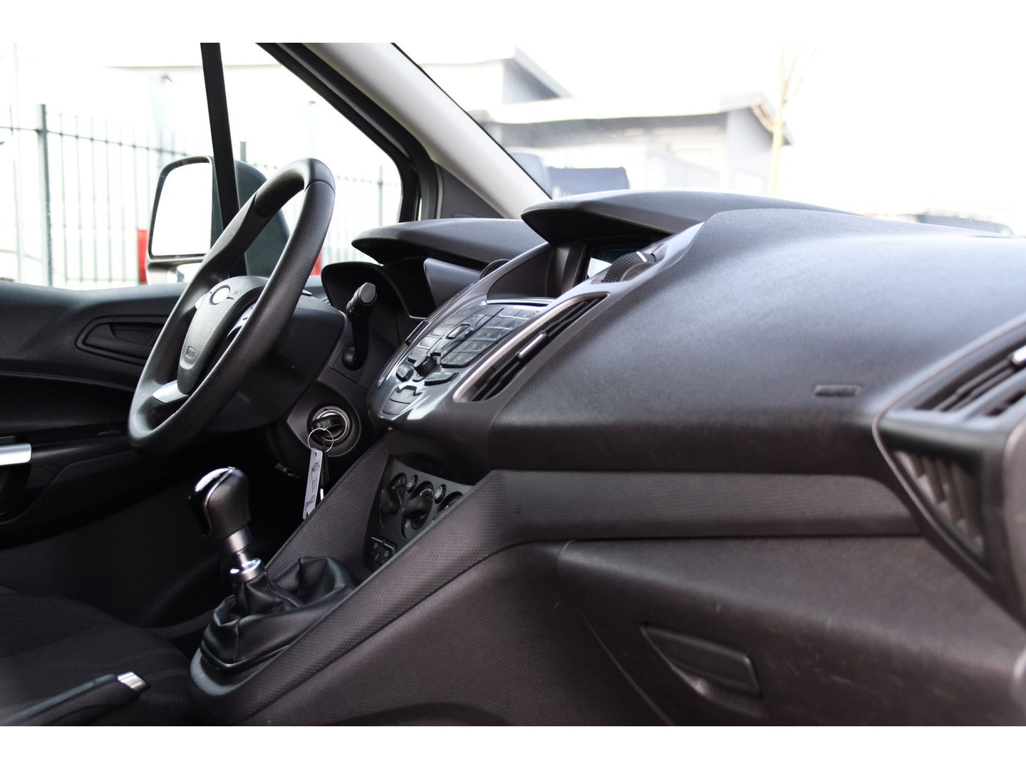 Ford Transit Connect 1.5 TDCI L2 PB Edition Sensoren, Airco, 120pk, Voorruitverwarming, 3 zits, Uniek!