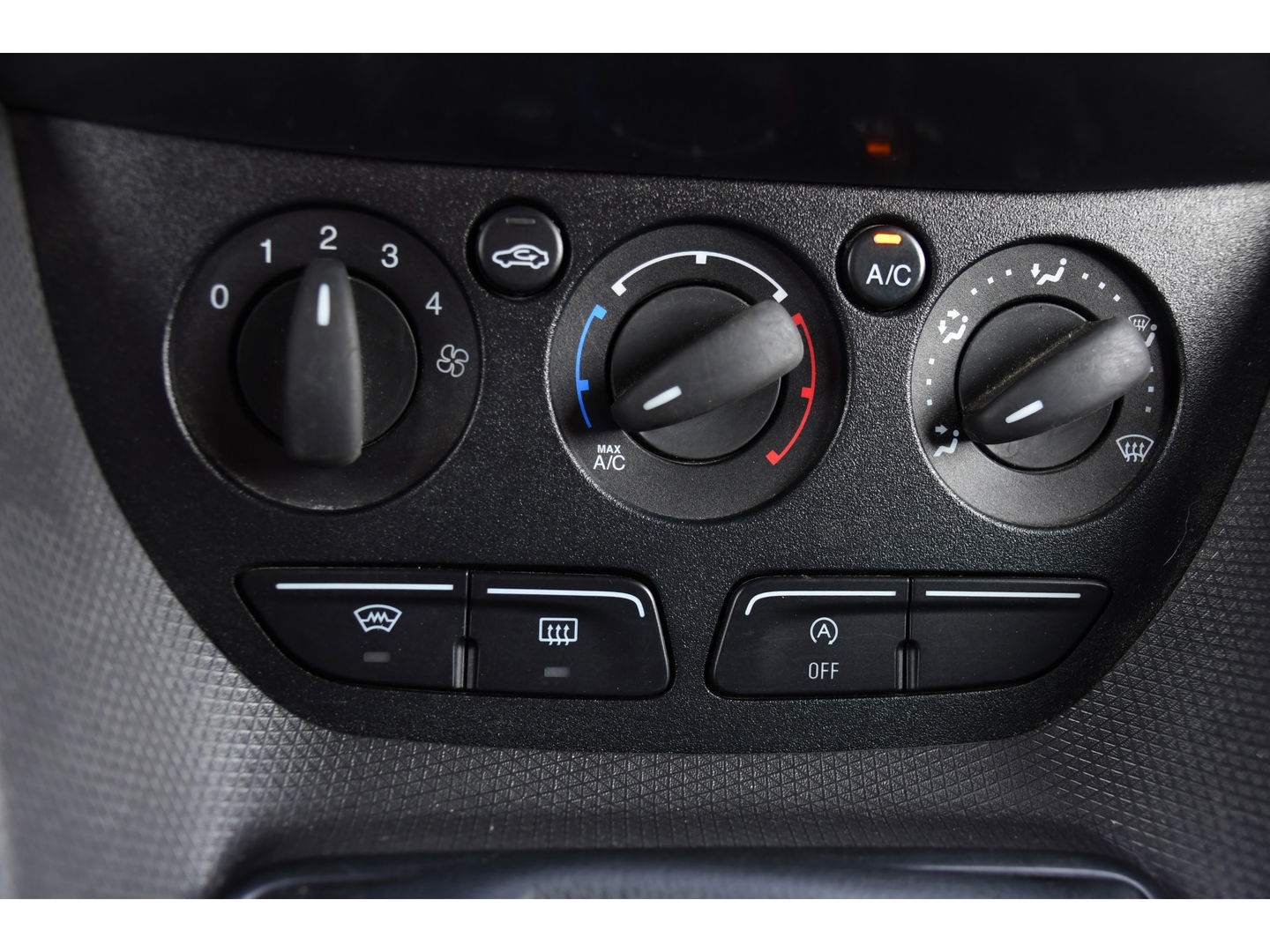 Ford Transit Connect 1.5 TDCI L2 PB Edition Sensoren, Airco, 120pk, Voorruitverwarming, 3 zits, Uniek!