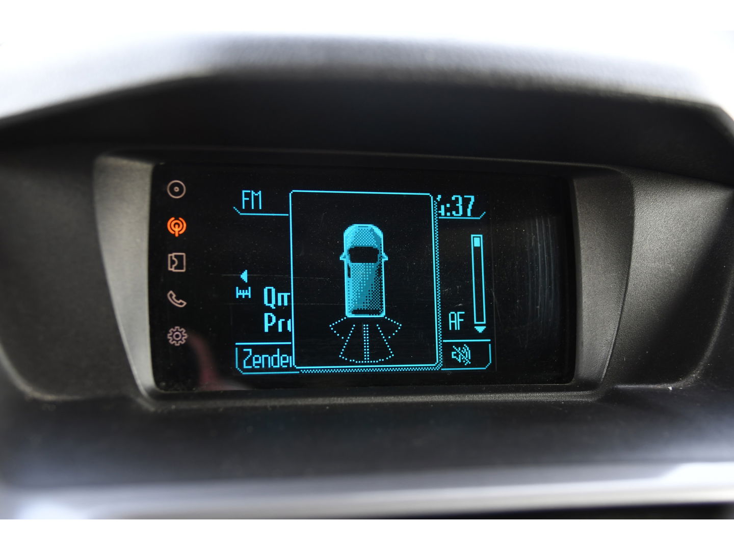 Ford Transit Connect 1.5 TDCI L2 PB Edition Sensoren, Airco, 120pk, Voorruitverwarming, 3 zits, Uniek!