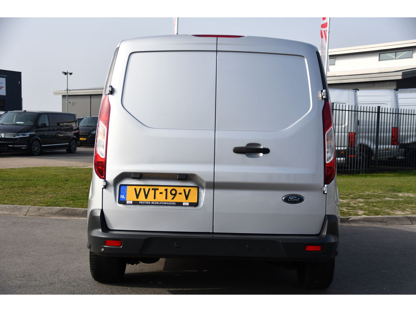 Ford Transit Connect 1.5 TDCI L2 PB Edition Sensoren, Airco, 120pk, Voorruitverwarming, 3 zits, Uniek!