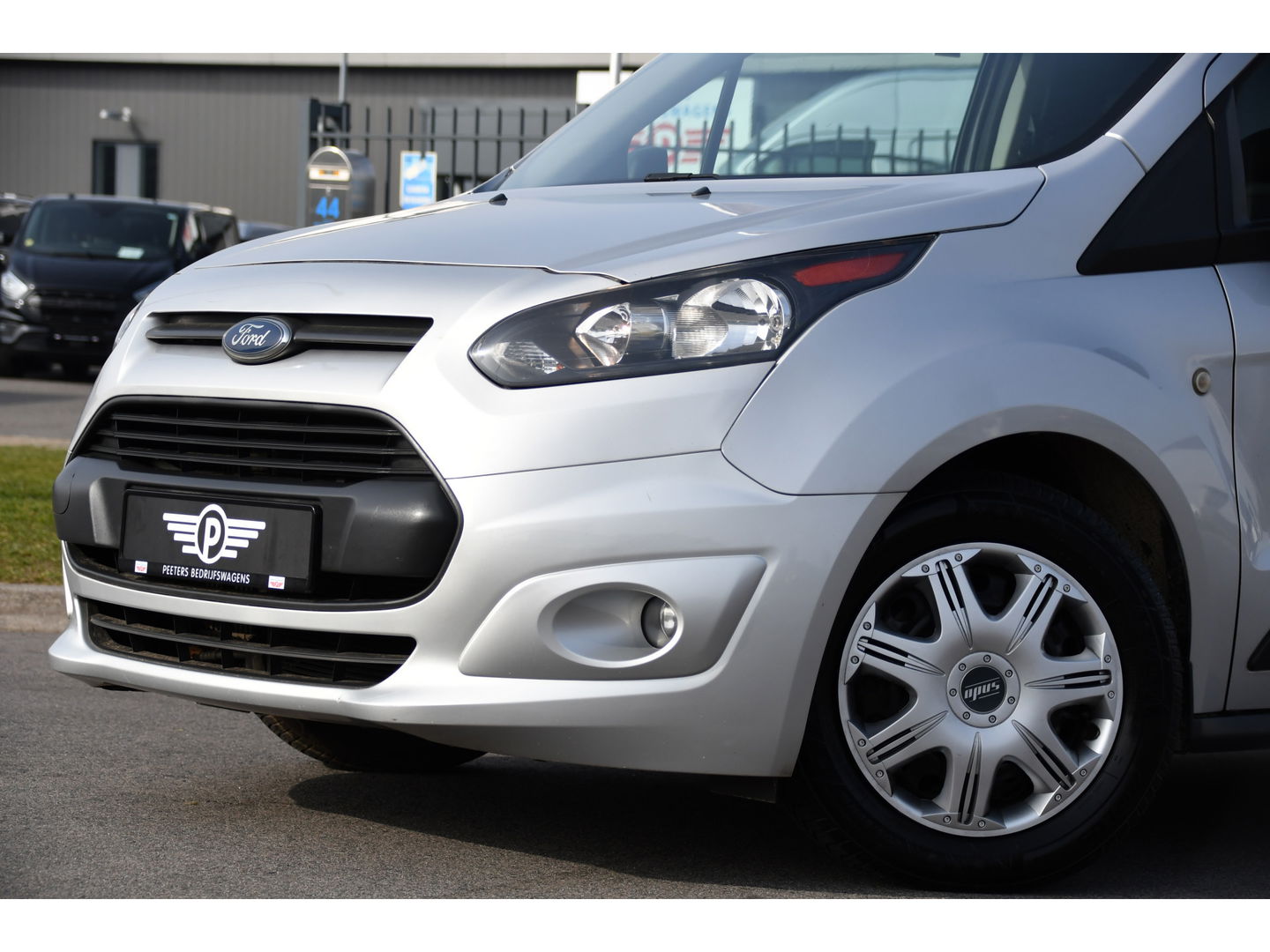 Ford Transit Connect 1.5 TDCI L2 PB Edition Sensoren, Airco, 120pk, Voorruitverwarming, 3 zits, Uniek!