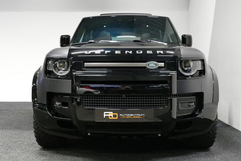 Land Rover Defender 110 2.0 P400e 110 X / Panoramadak / Elektr. verstelbare voorstoelen + memory / Matrix LED / Rondomzichtcamera / HUD / Koelkast in armleuning / Head-up / Apple Carplay - Android Auto / Stoelkoeling & verwarming / Luchtvering / Meridian Surround Sound / Ele