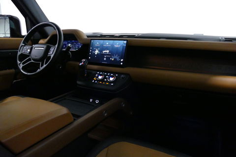 Land Rover Defender 110 2.0 P400e 110 X / Panoramadak / Elektr. verstelbare voorstoelen + memory / Matrix LED / Rondomzichtcamera / HUD / Koelkast in armleuning / Head-up / Apple Carplay - Android Auto / Stoelkoeling & verwarming / Luchtvering / Meridian Surround Sound / Ele