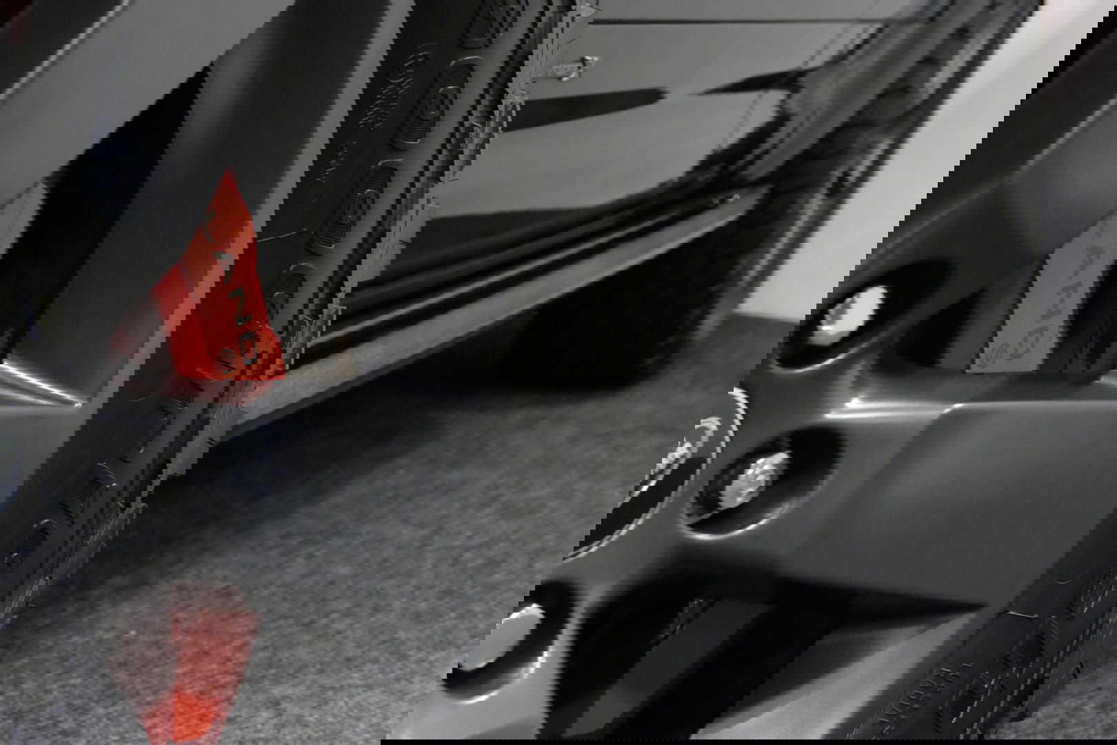 Land Rover Defender 110 2.0 P400e 110 X / Panoramadak / Elektr. verstelbare voorstoelen + memory / Matrix LED / Rondomzichtcamera / HUD / Koelkast in armleuning / Head-up / Apple Carplay - Android Auto / Stoelkoeling & verwarming / Luchtvering / Meridian Surround Sound / Ele