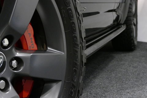 Land Rover Defender 110 2.0 P400e 110 X / Panoramadak / Elektr. verstelbare voorstoelen + memory / Matrix LED / Rondomzichtcamera / HUD / Koelkast in armleuning / Head-up / Apple Carplay - Android Auto / Stoelkoeling & verwarming / Luchtvering / Meridian Surround Sound / Ele