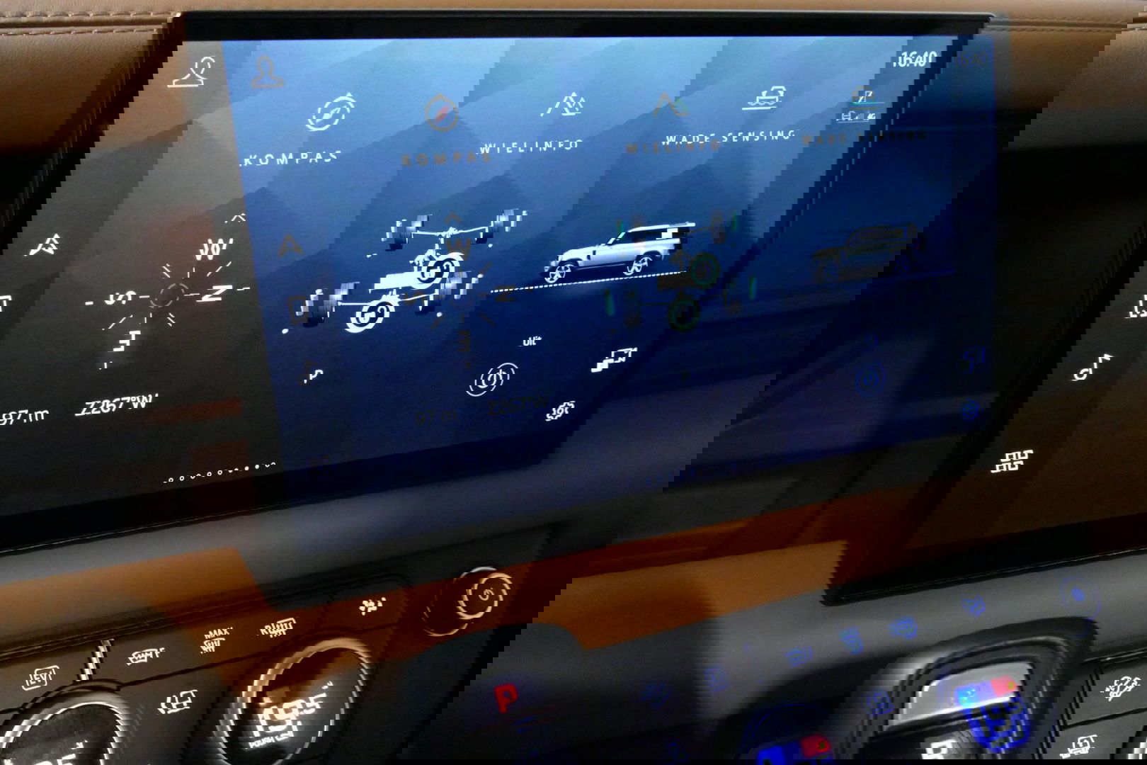 Land Rover Defender 110 2.0 P400e 110 X / Panoramadak / Elektr. verstelbare voorstoelen + memory / Matrix LED / Rondomzichtcamera / HUD / Koelkast in armleuning / Head-up / Apple Carplay - Android Auto / Stoelkoeling & verwarming / Luchtvering / Meridian Surround Sound / Ele