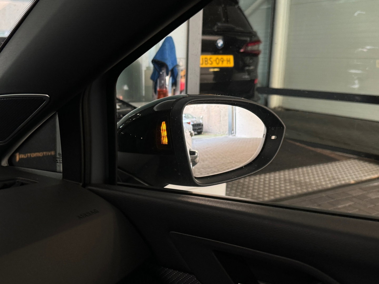 Volkswagen Golf 1.5 eTSI R Line Pano|HuD|H/K|Keyles|IQ|Camera